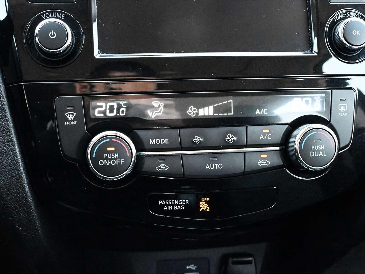 2019 Nissan Qashqai SV ~Heated Seats + Wheel ~Sunroof ~Blind Spot ~Cam Photo