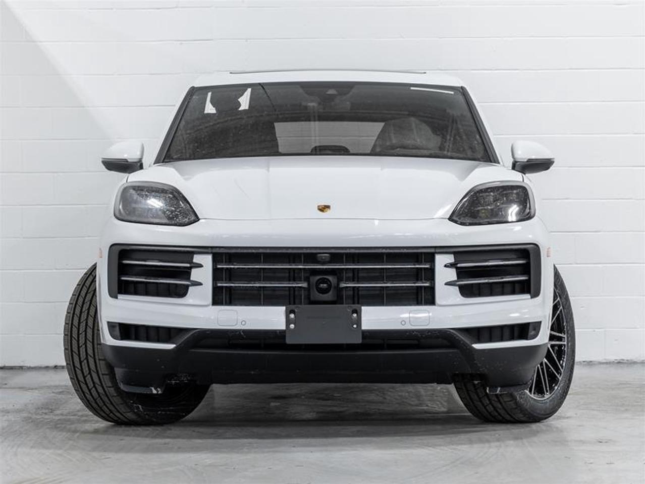 2025 Porsche Cayenne  Photo