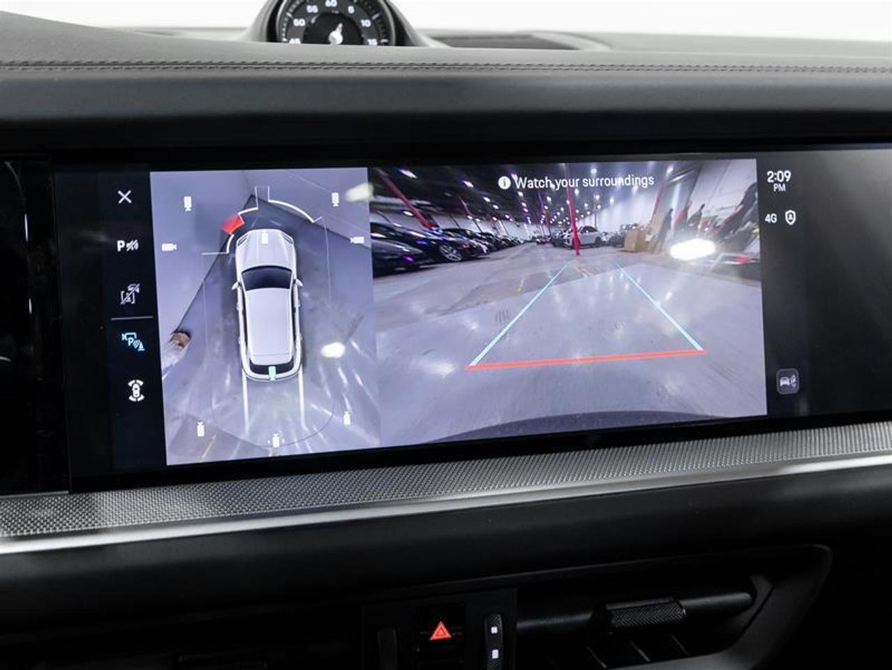 2025 Porsche Cayenne  Photo