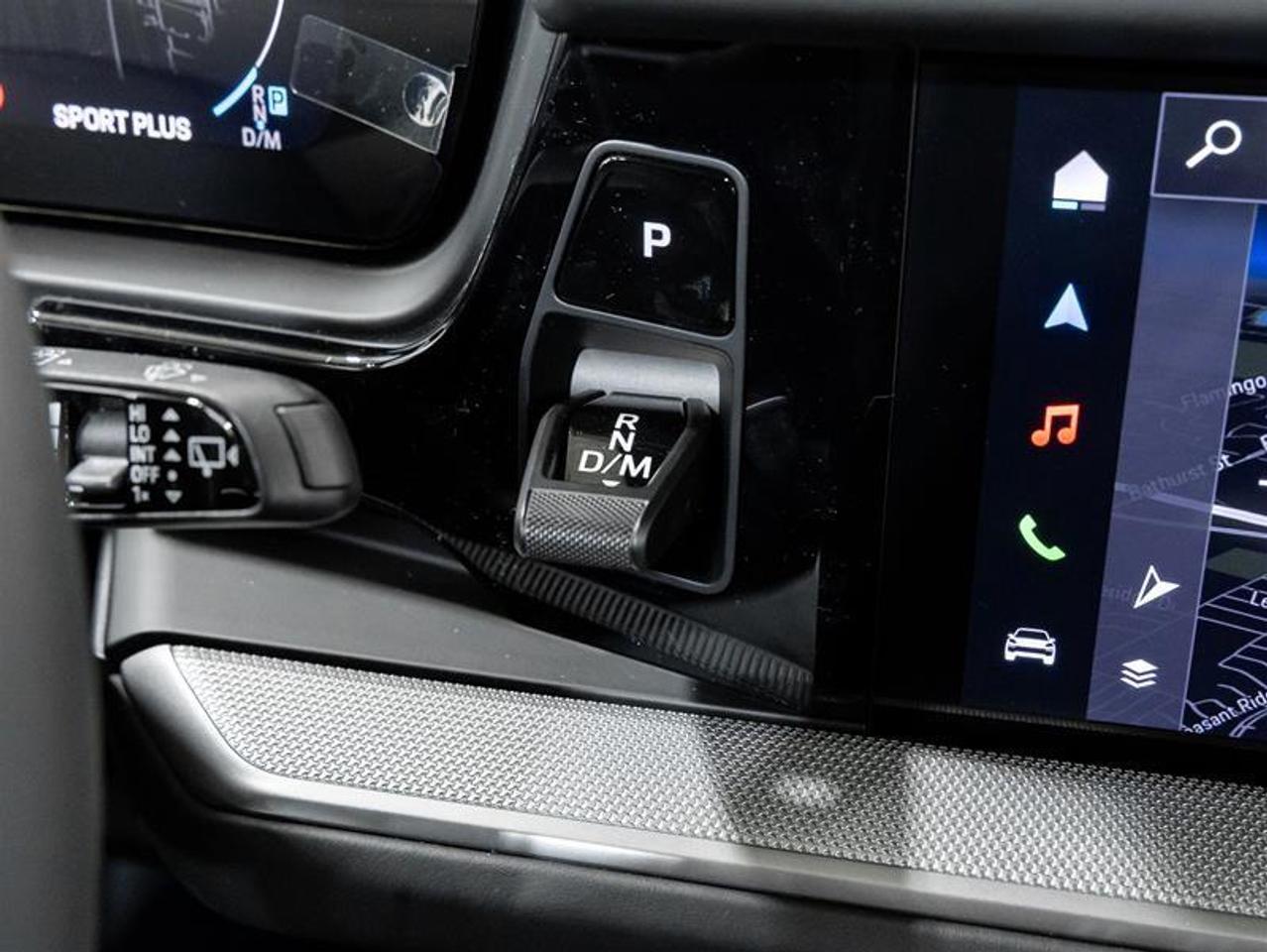 2025 Porsche Cayenne  Photo