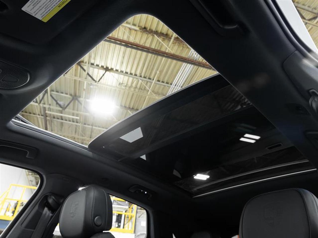 2025 Porsche Cayenne  Photo