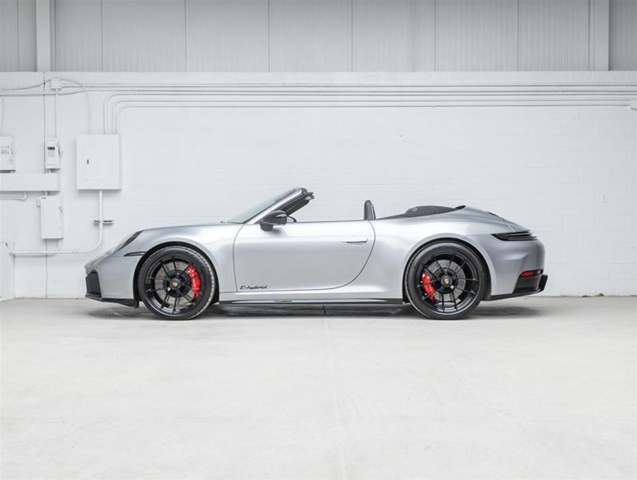 2025 Porsche 911  Photo