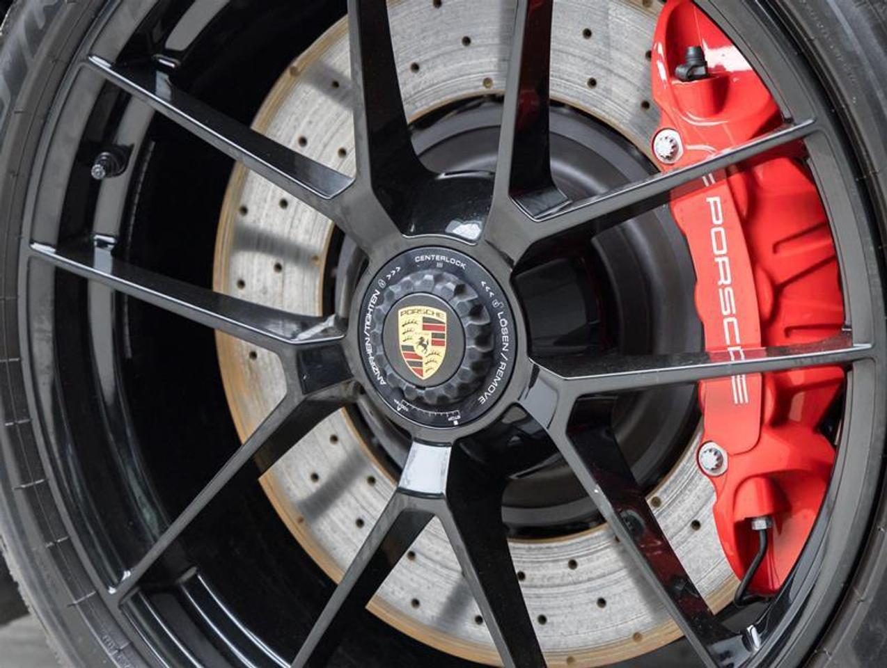 2025 Porsche 911  Photo