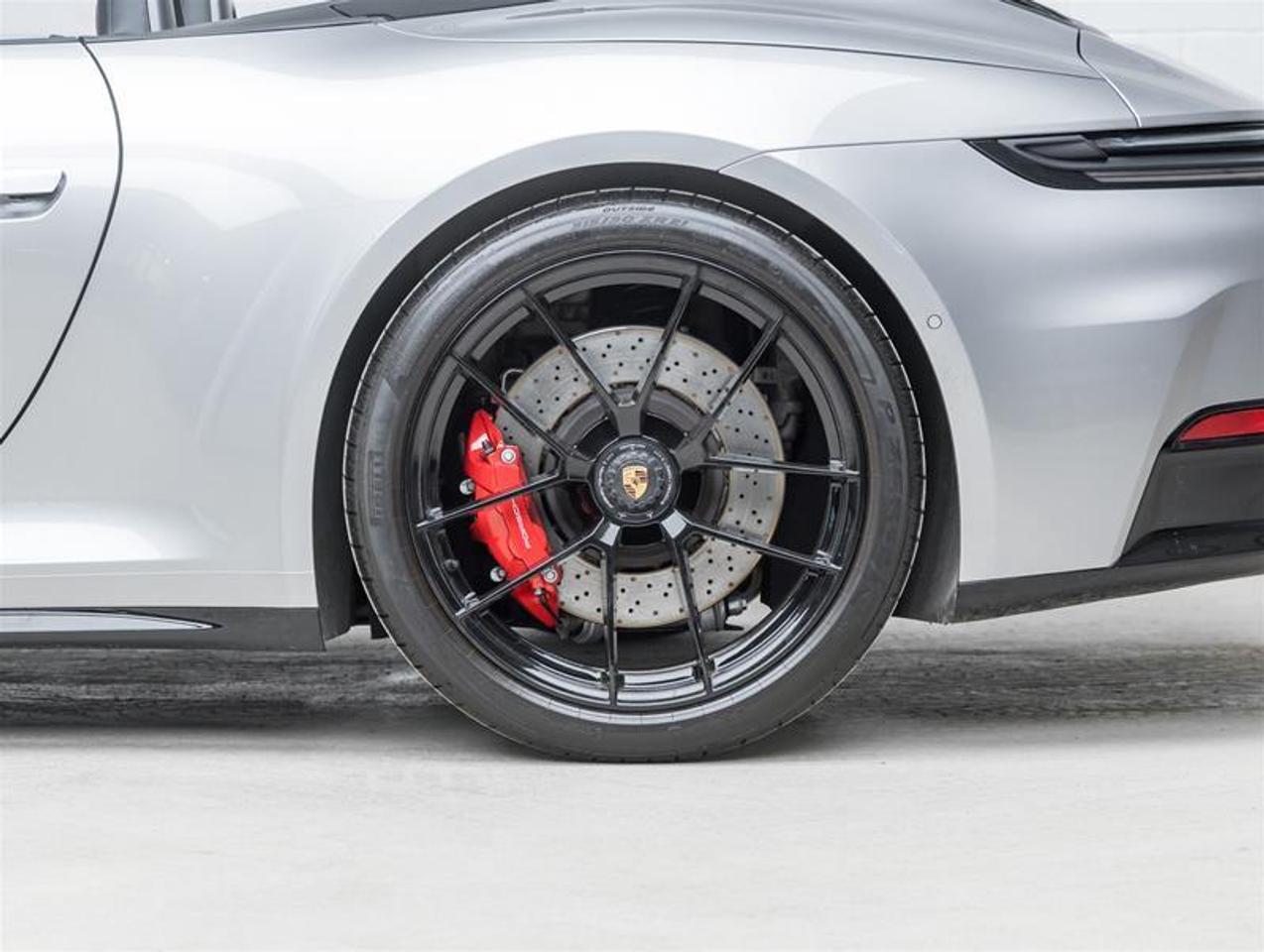 2025 Porsche 911  Photo