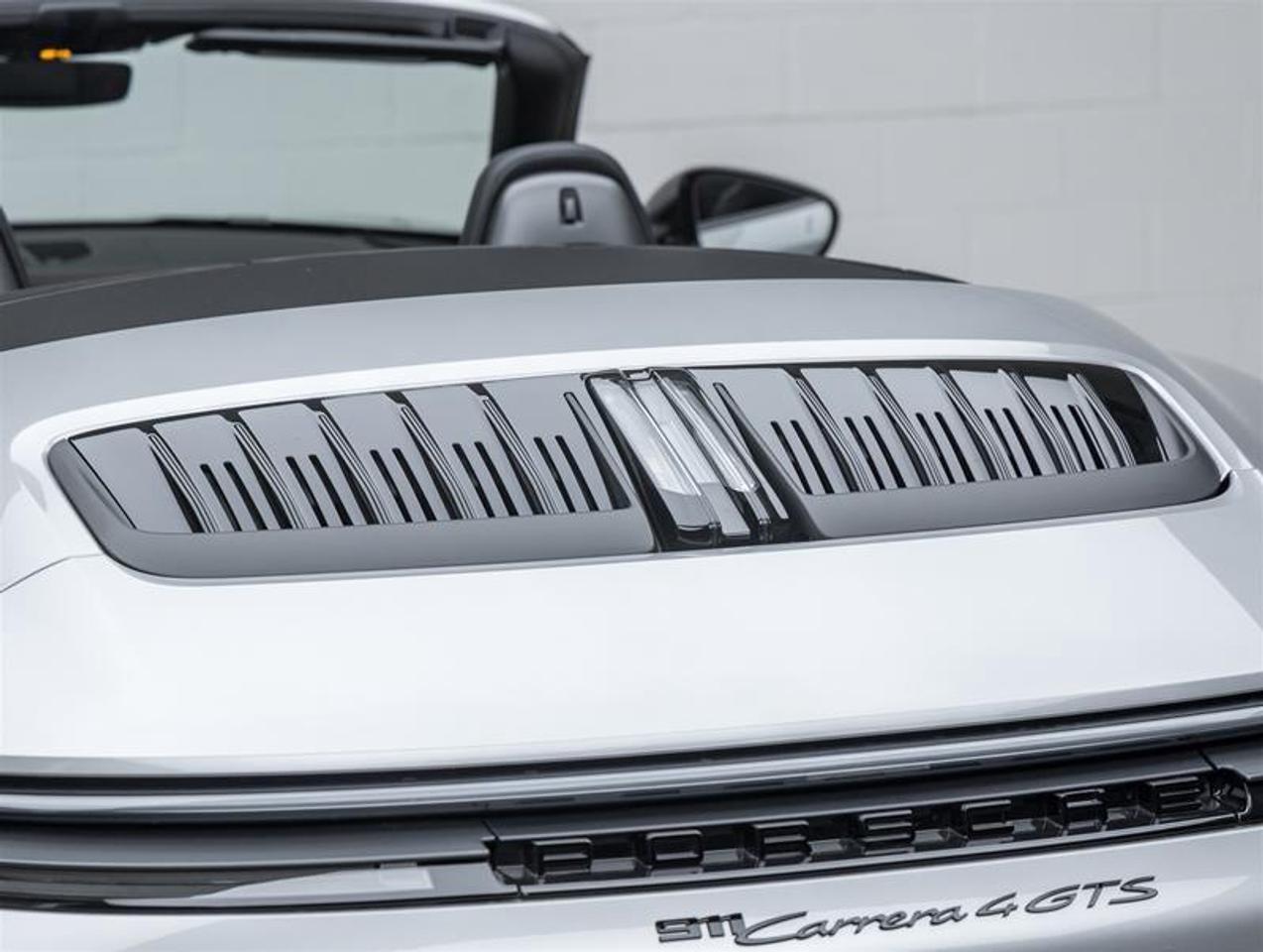 2025 Porsche 911  Photo