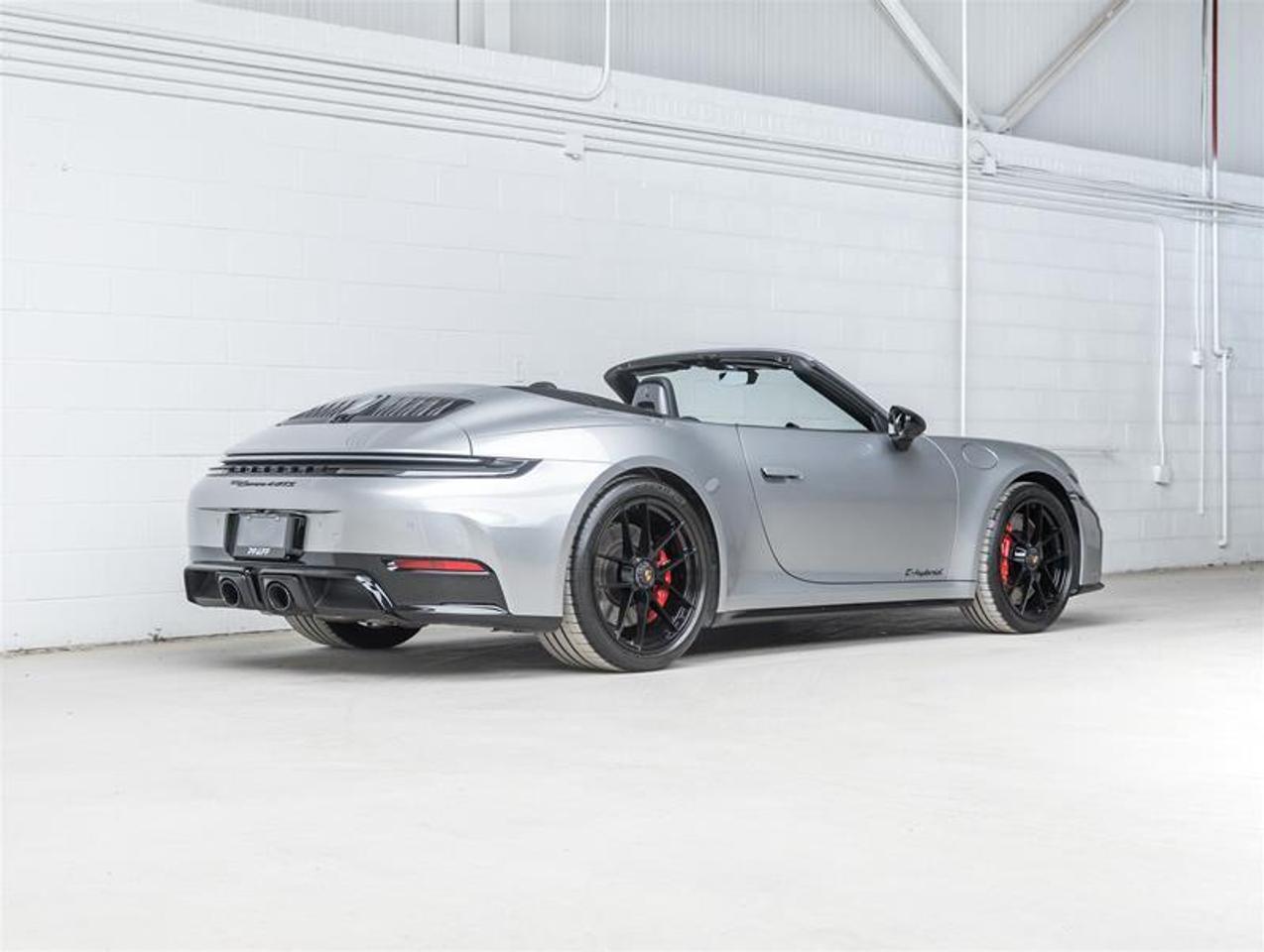 2025 Porsche 911  Photo