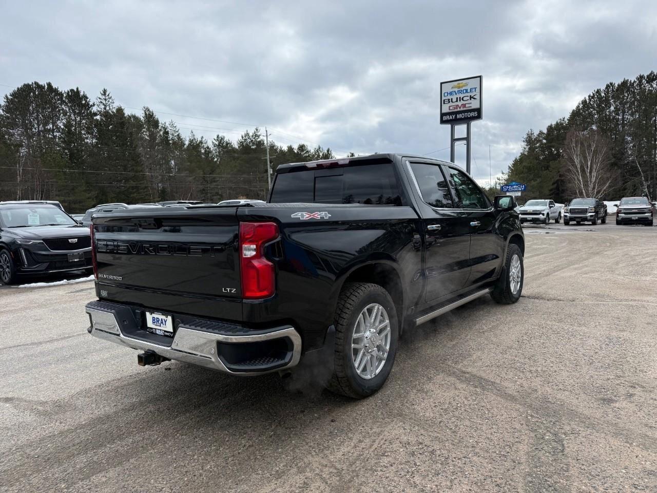 2024 Chevrolet Silverado 1500 LTZ   ALL WEATHER MATS. RUNNING BOARDS. TONNEAU CO Photo