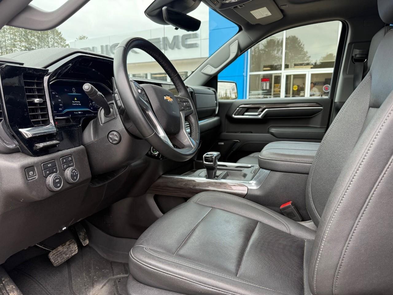 2024 Chevrolet Silverado 1500 LTZ   ALL WEATHER MATS. RUNNING BOARDS. TONNEAU CO Photo