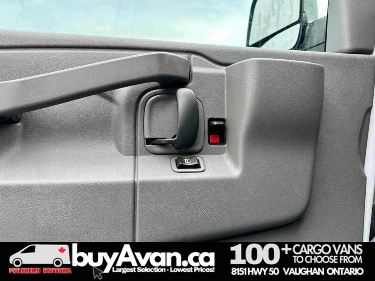 2018 Chevrolet Express 2500 Express 2500 + Divider Shelves Racks Photo