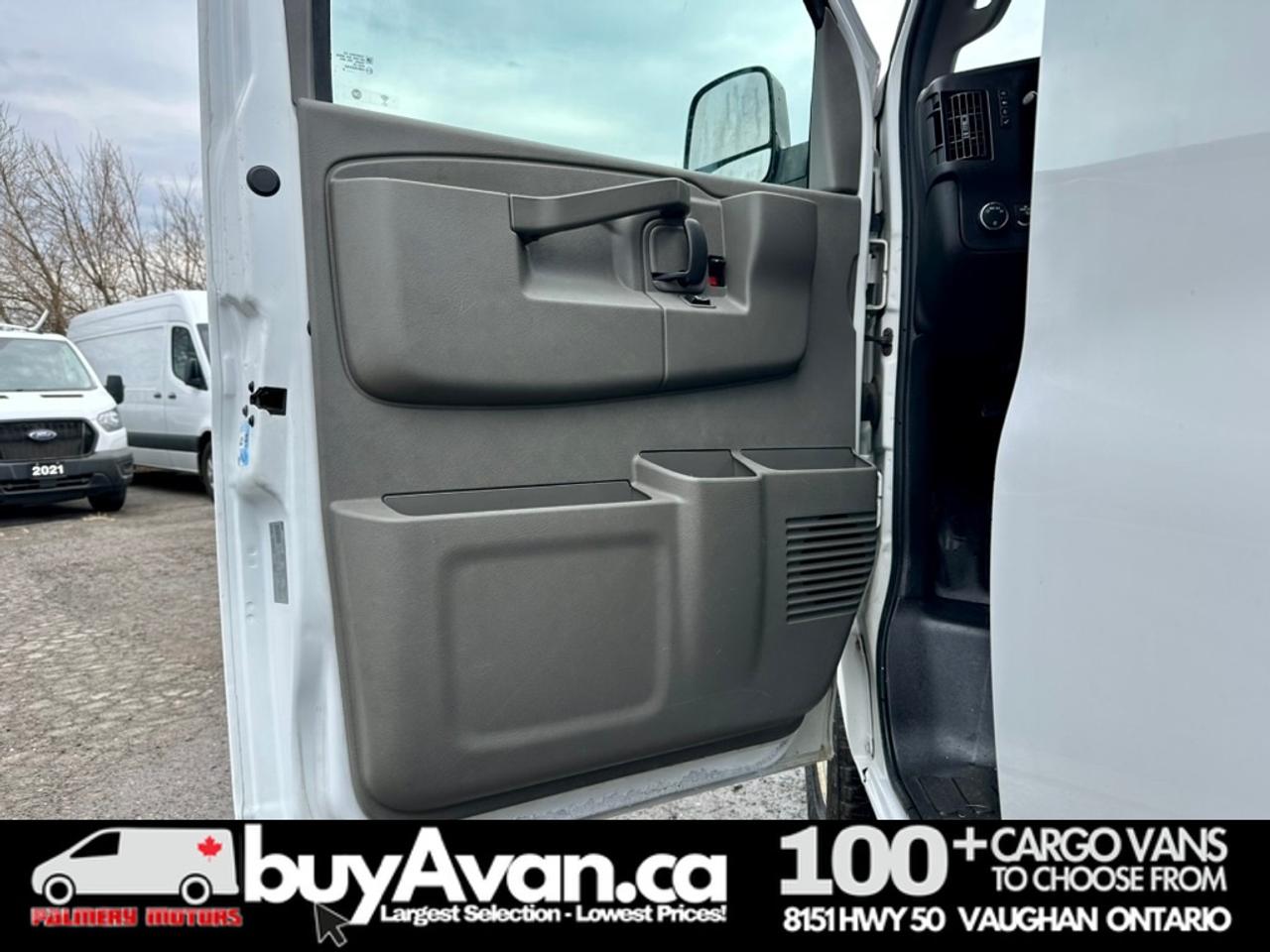 2018 Chevrolet Express 2500 Express 2500 + Divider Shelves Racks Photo