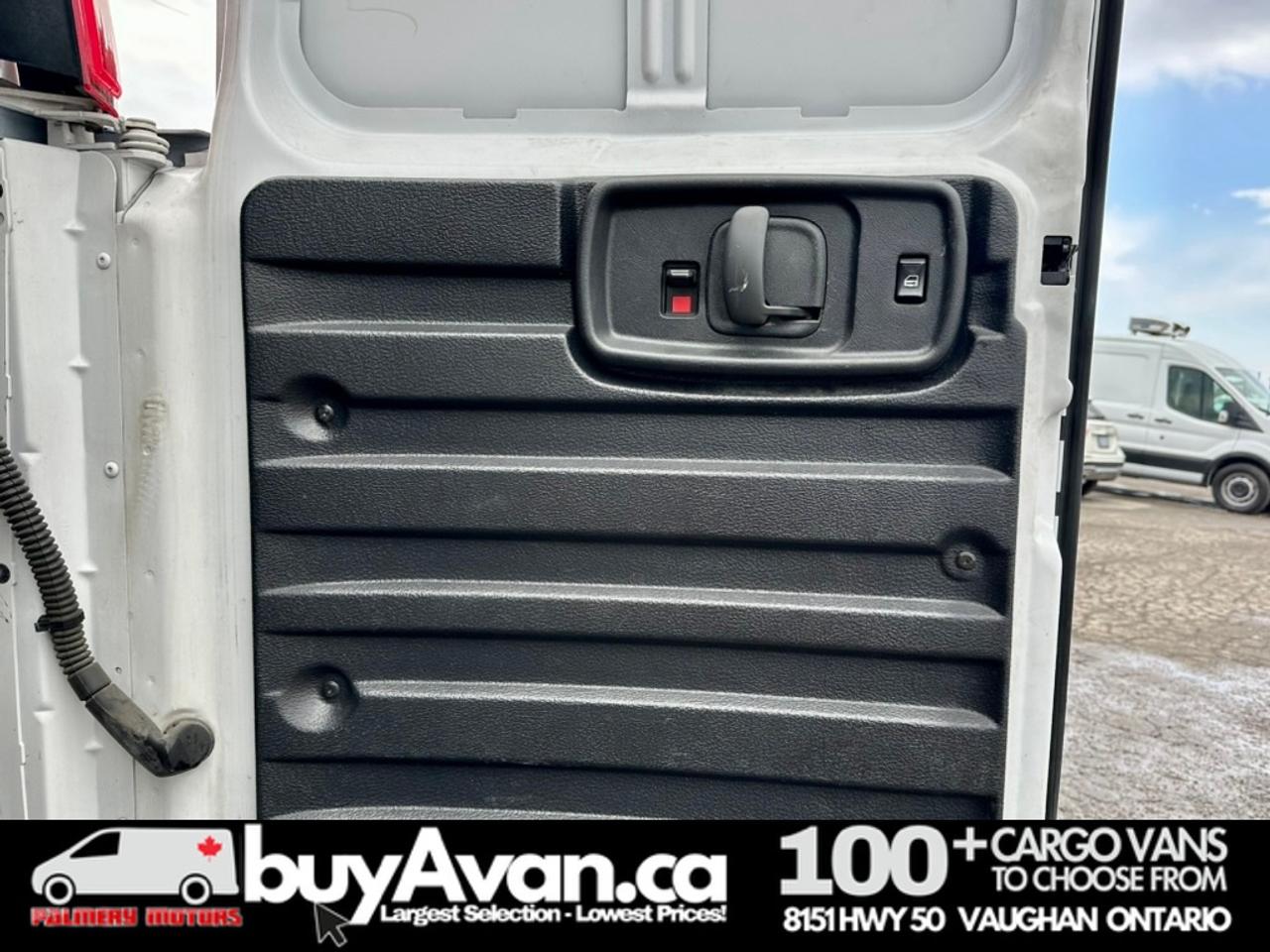 2018 Chevrolet Express 2500 Express 2500 + Divider Shelves Racks Photo