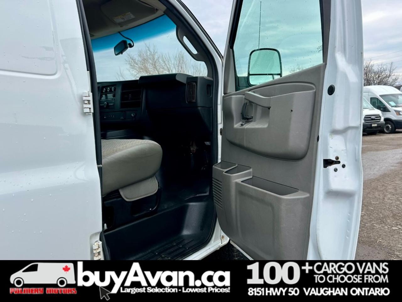 2018 Chevrolet Express 2500 Express 2500 + Divider Shelves Racks Photo