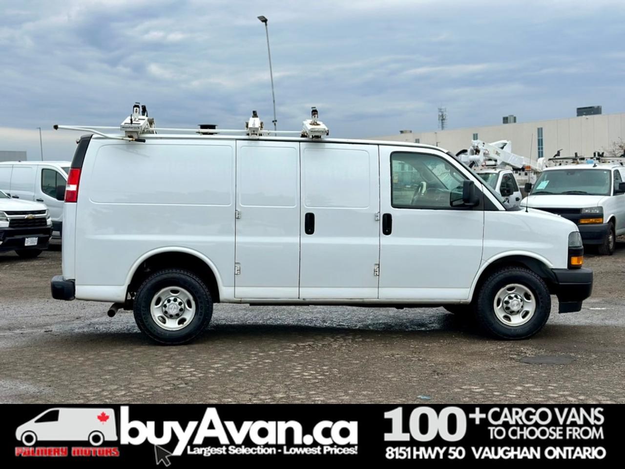 2018 Chevrolet Express 2500 Express 2500 + Divider Shelves Racks Photo