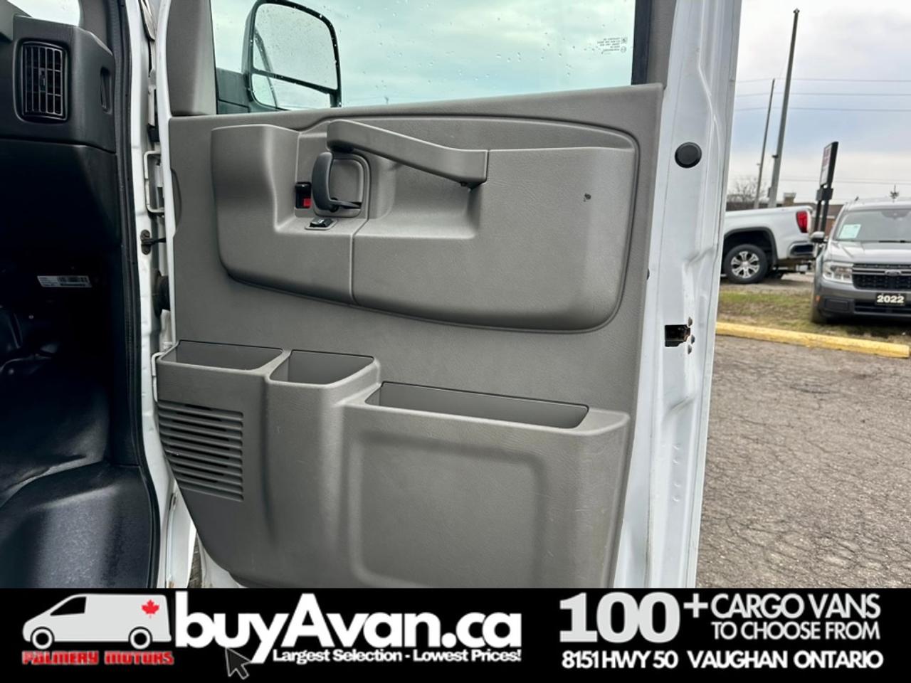 2018 Chevrolet Express 2500 Express 2500 + Divider Shelves Racks Photo