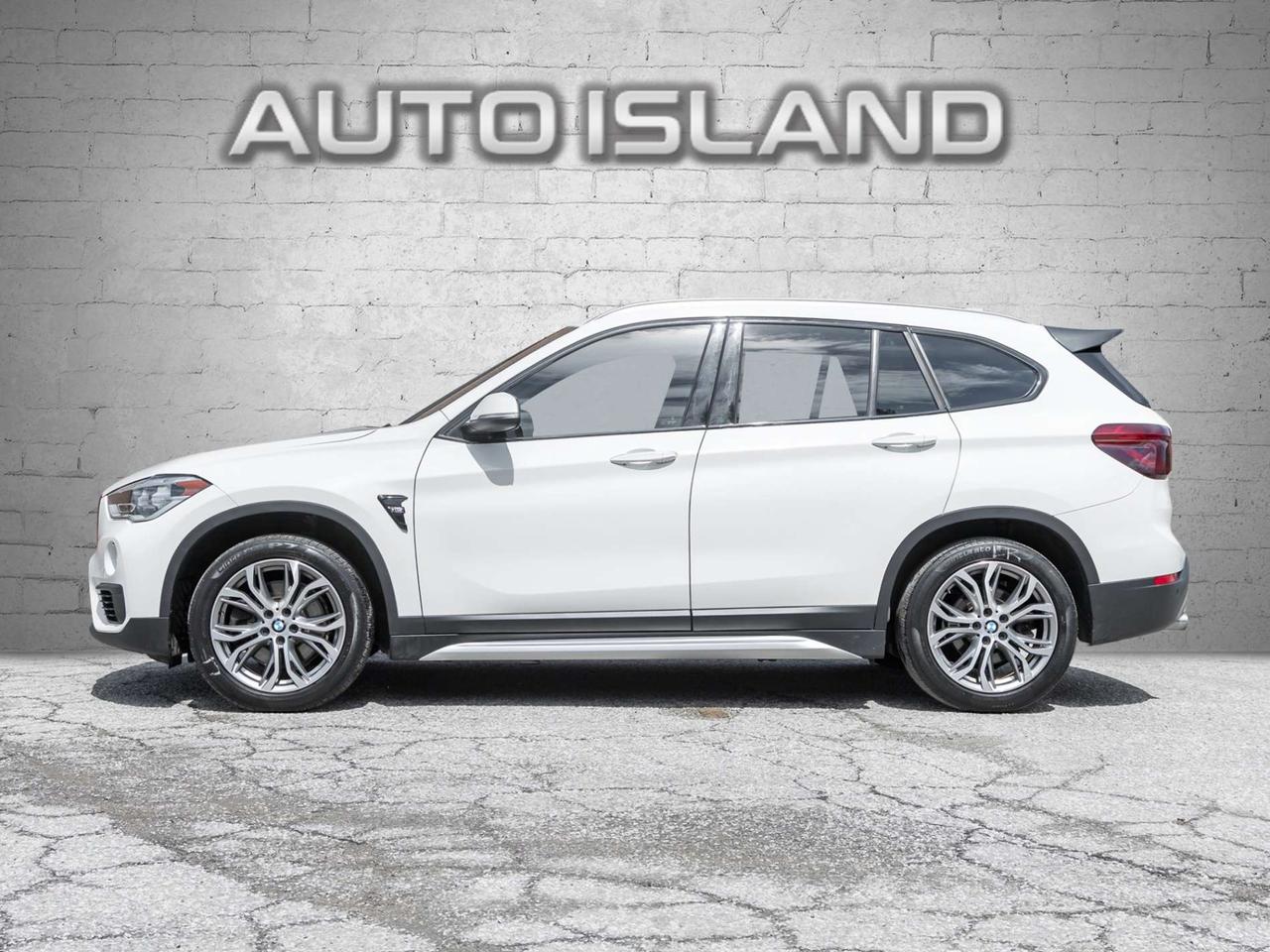 2018 BMW X1 XDrive28i -Sport Line-Pano Roof-Power Tailgate- Photo