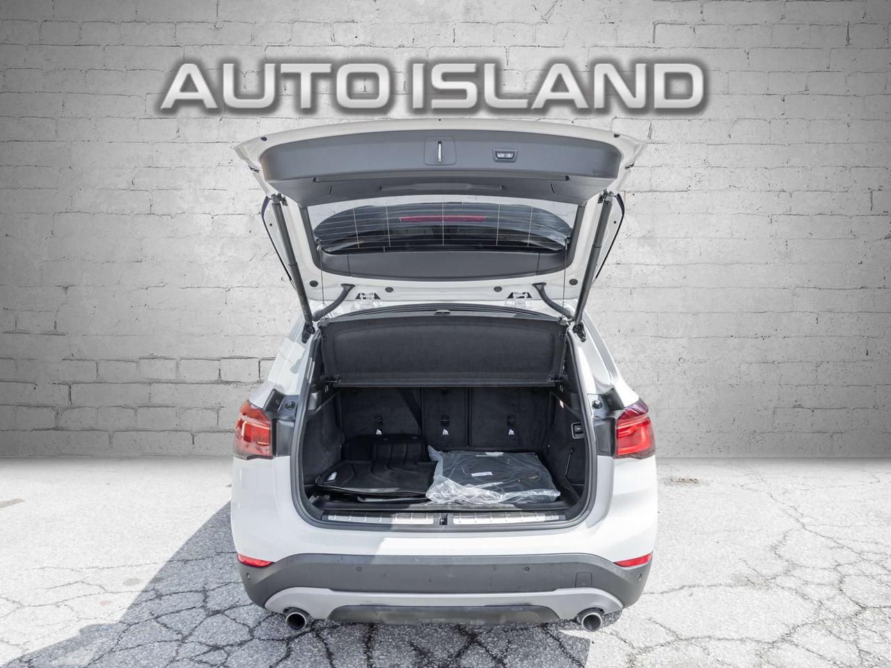 2018 BMW X1 XDrive28i -Sport Line-Pano Roof-Power Tailgate- Photo