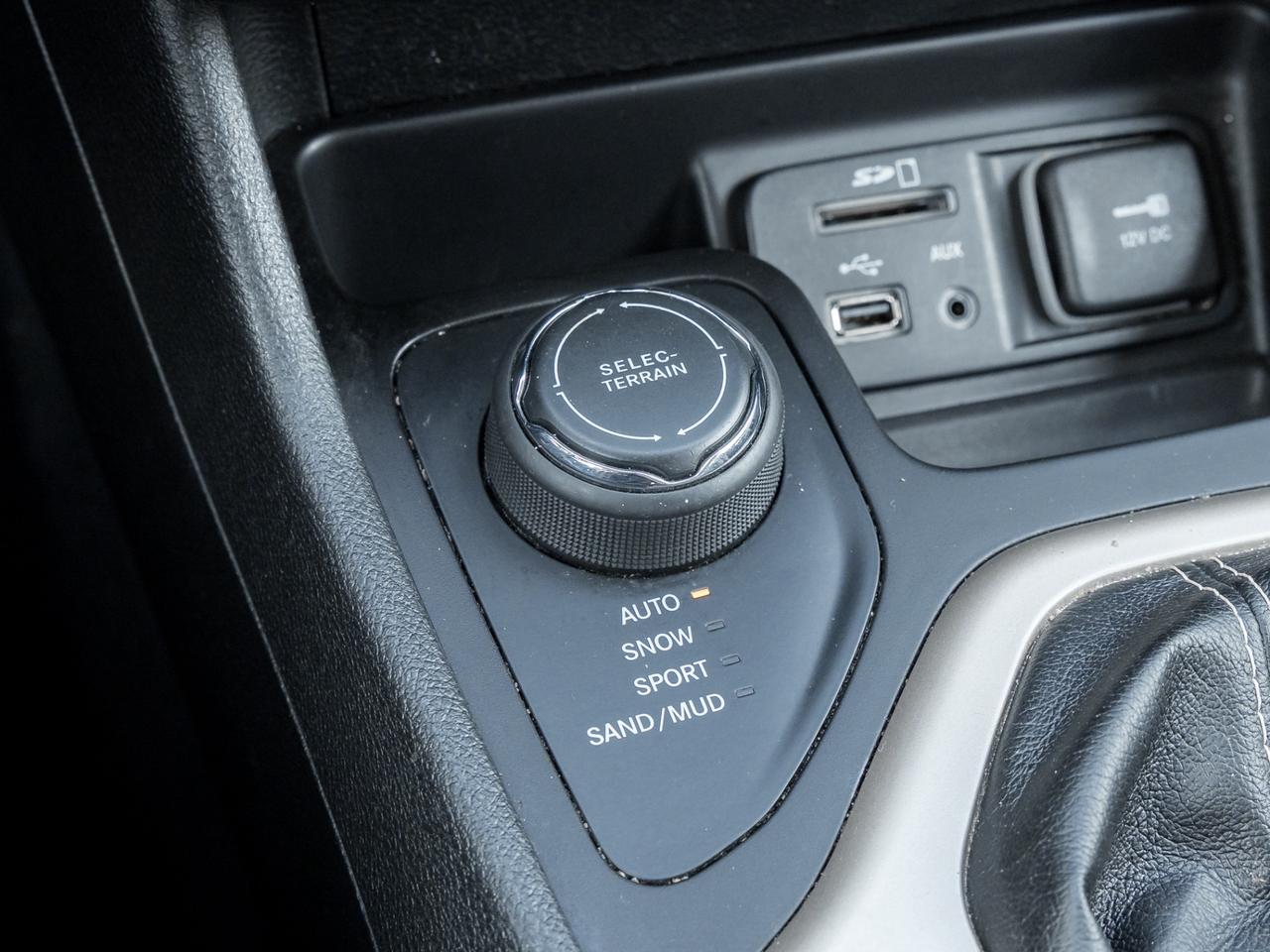 2018 Jeep Cherokee High Altitude 4x4, Leather, Sunroof Photo