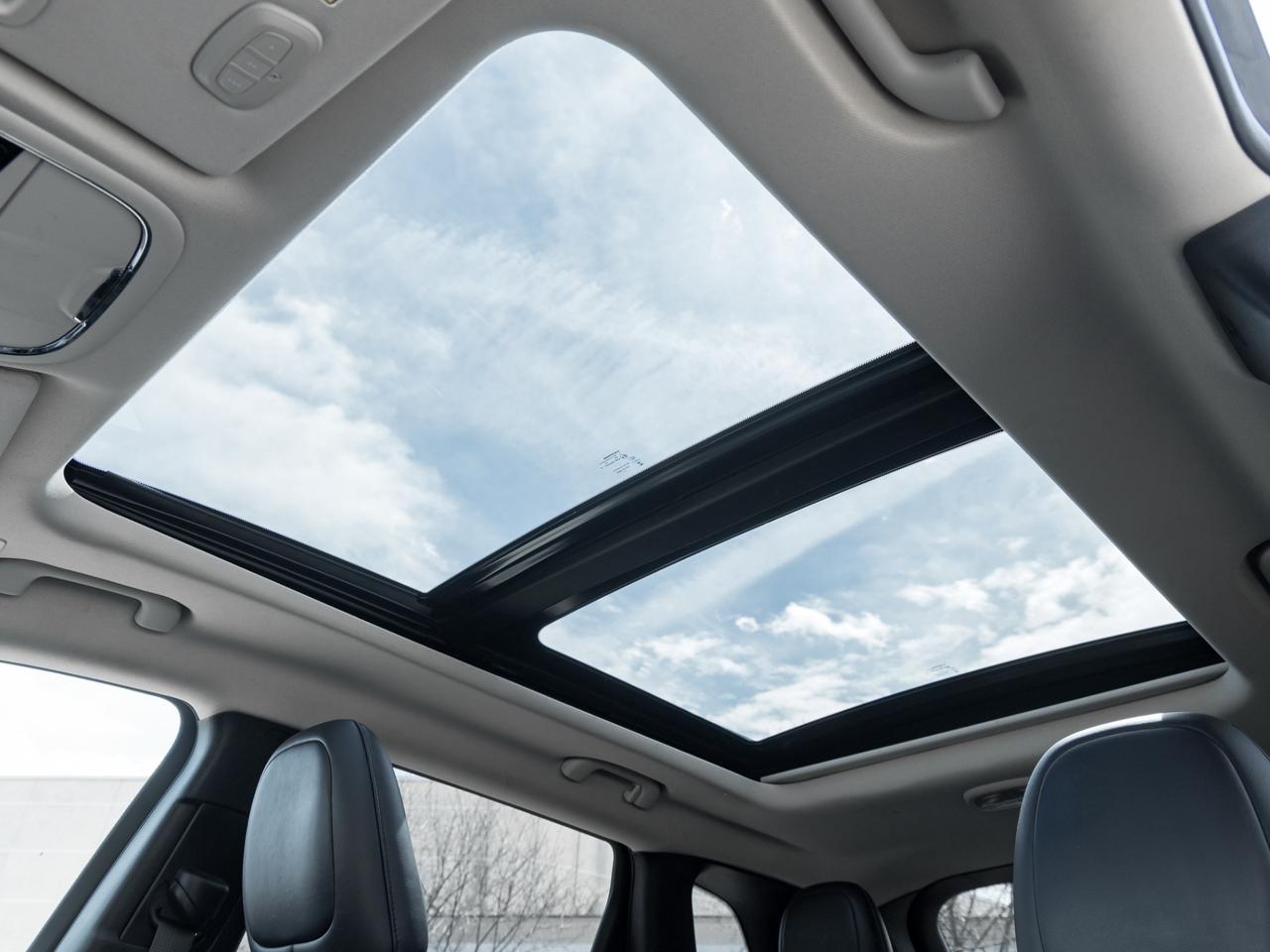 2018 Jeep Cherokee High Altitude 4x4, Leather, Sunroof Photo
