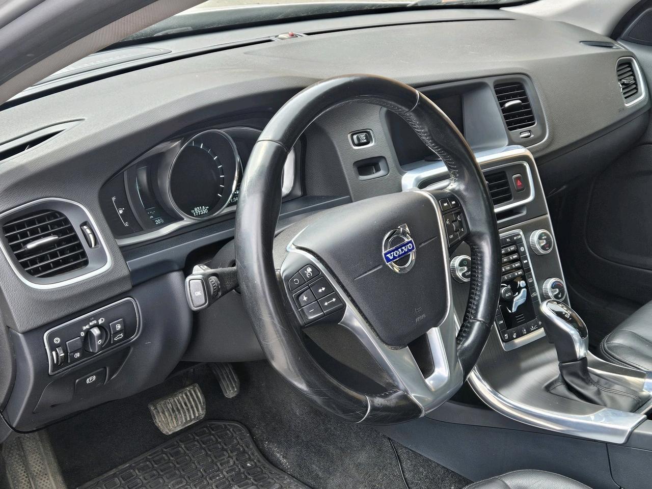 2015 Volvo S60 2015.5 T5 Premier Plus AWD, Leather, Sunroof, Came Photo