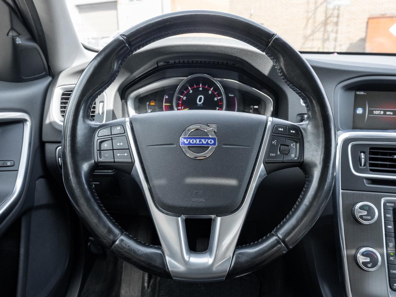 2015 Volvo S60 2015.5 T5 Premier Plus AWD, Leather, Sunroof, Came Photo