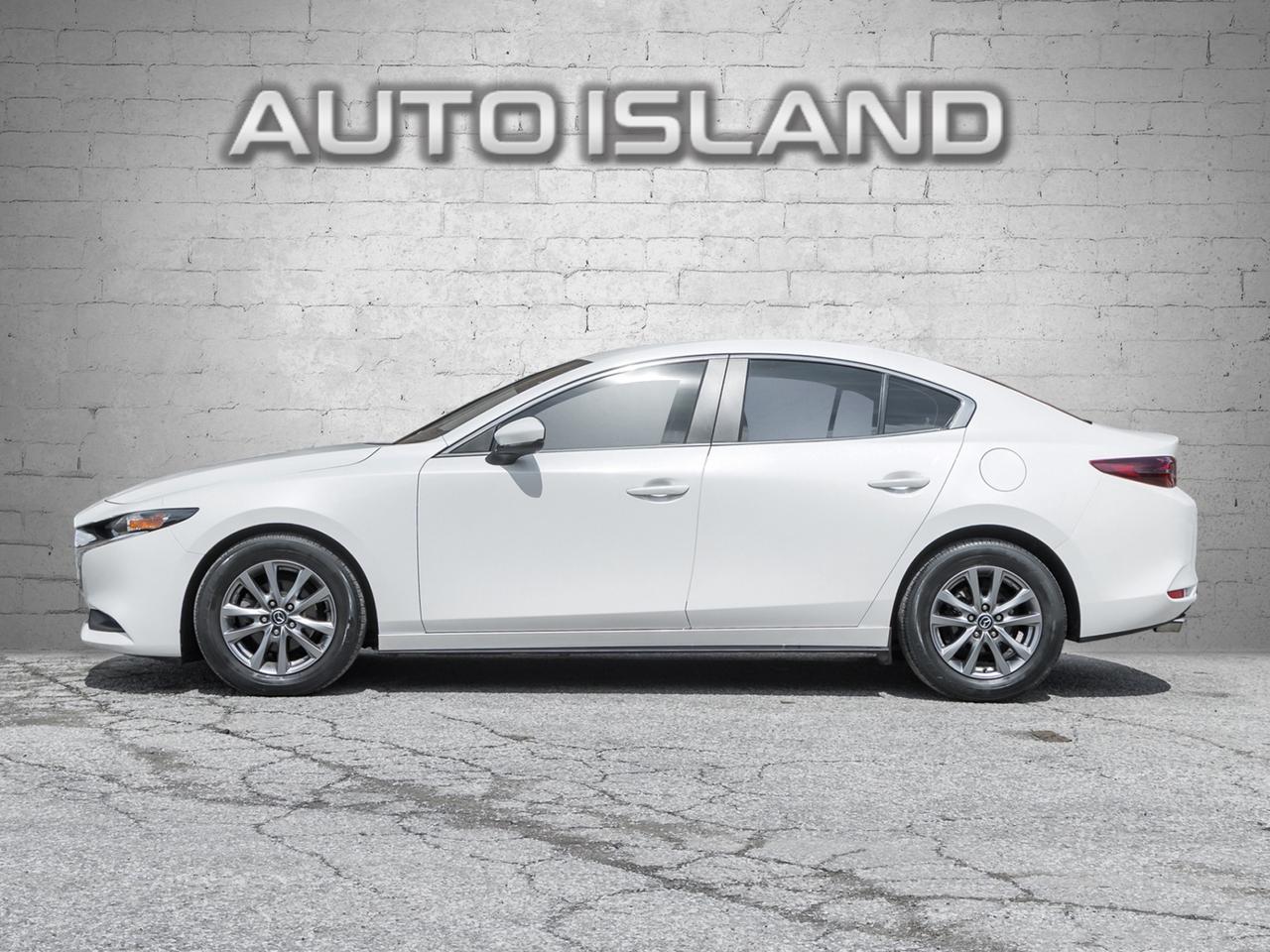 2019 Mazda MAZDA3 GS, Leather, Sunroof, Camera Photo