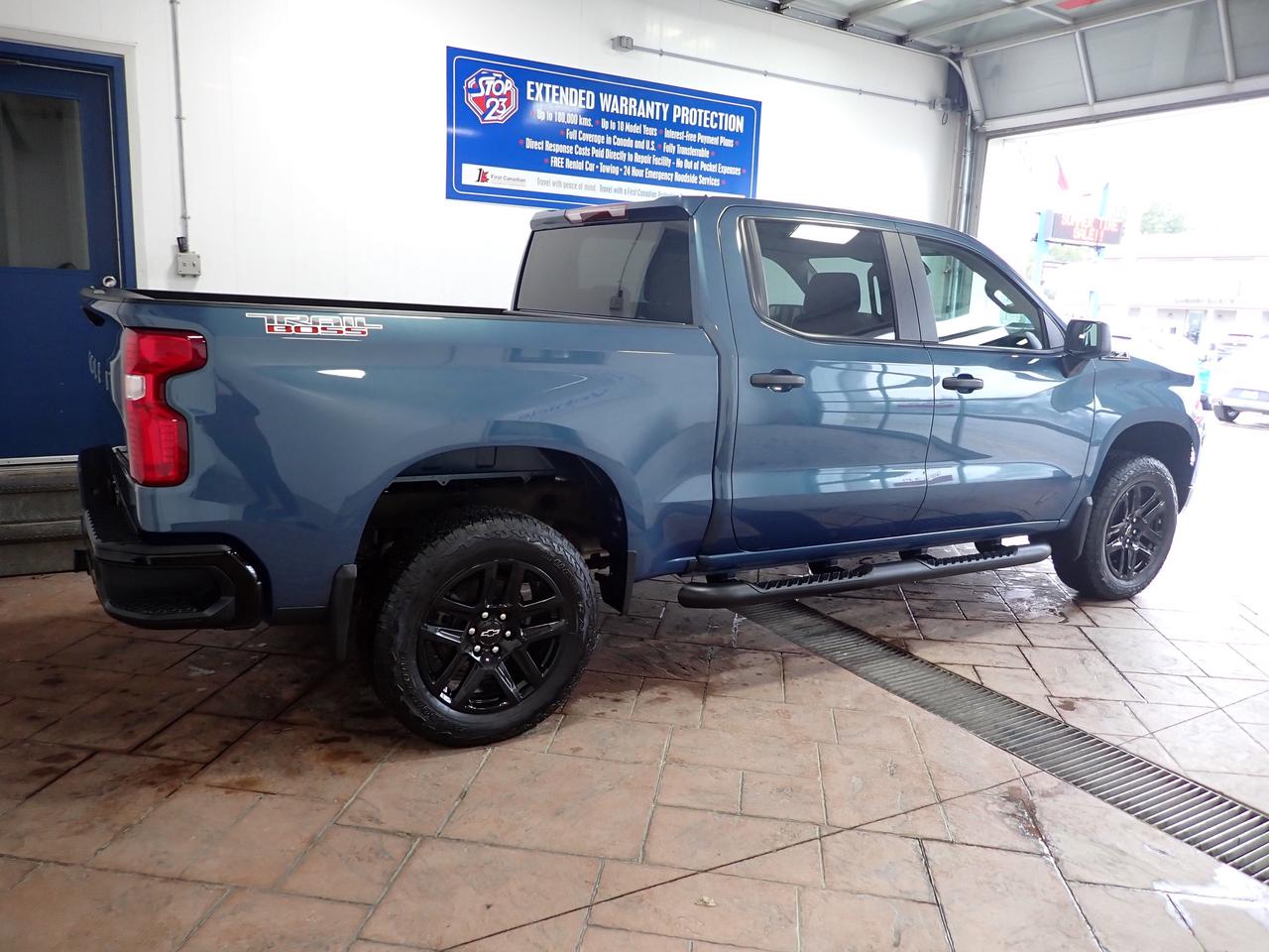 2024 Chevrolet Silverado 1500 Custom Trail Boss 4WD Photo