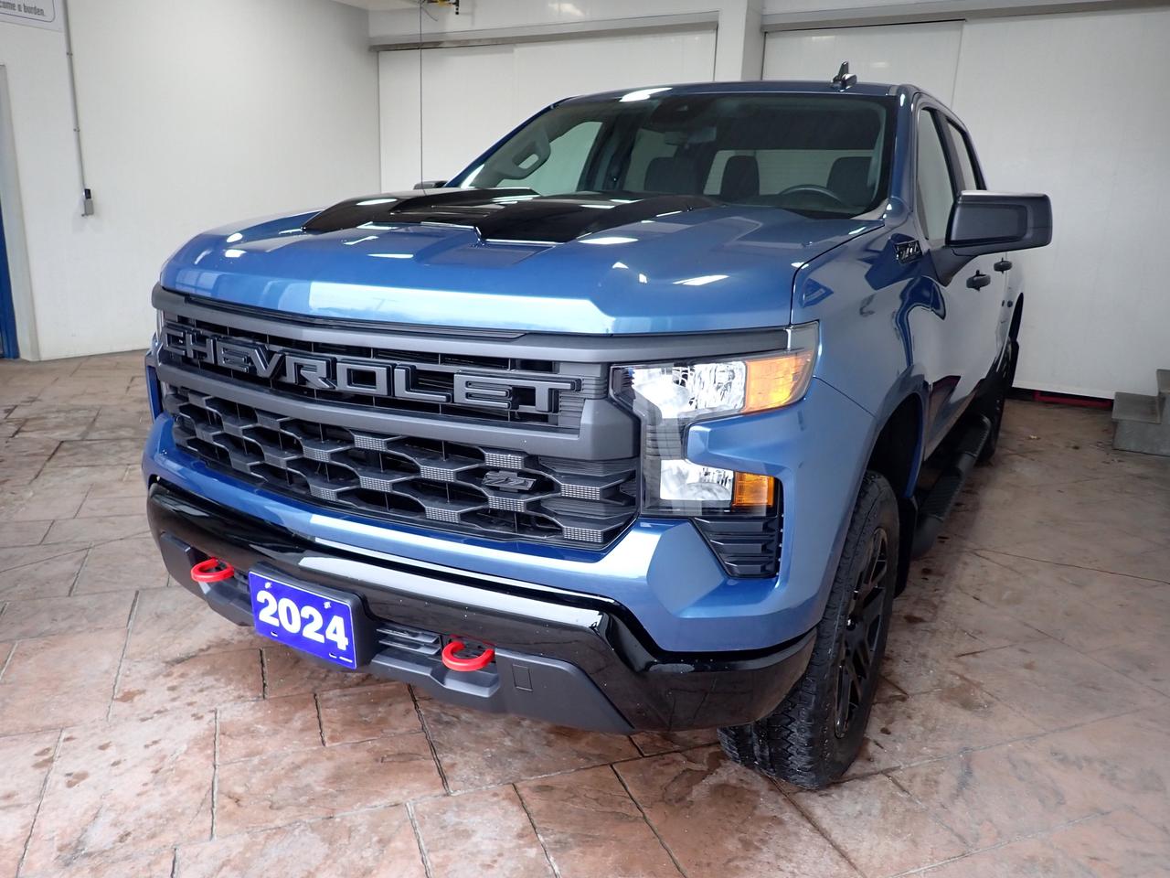 2024 Chevrolet Silverado 1500 Custom Trail Boss 4WD Photo