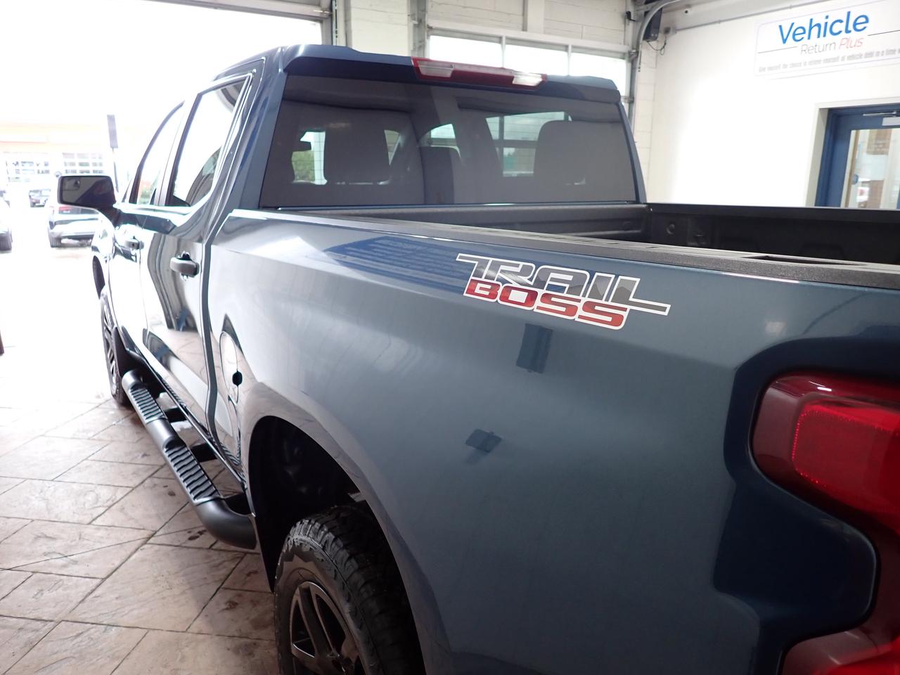 2024 Chevrolet Silverado 1500 Custom Trail Boss 4WD Photo