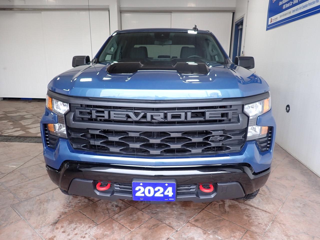 2024 Chevrolet Silverado 1500 Custom Trail Boss 4WD Photo