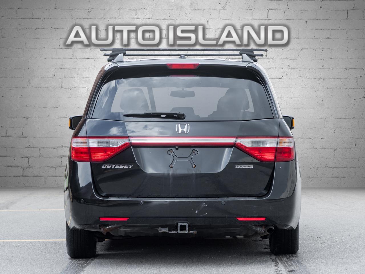 2013 Honda Odyssey Touring w/RES & Navi Photo