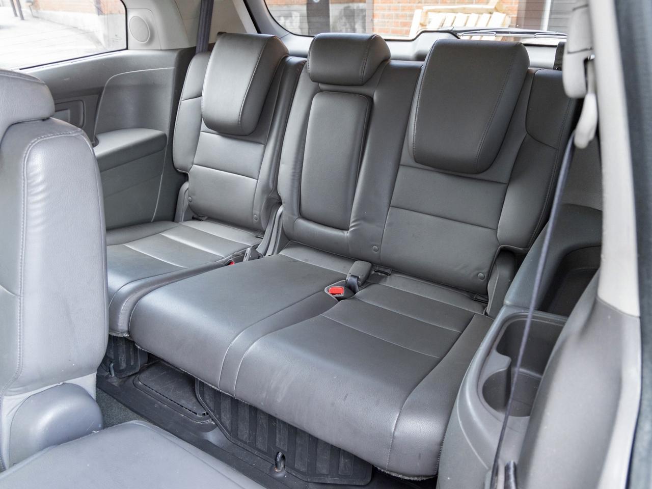 2013 Honda Odyssey Touring w/RES & Navi Photo