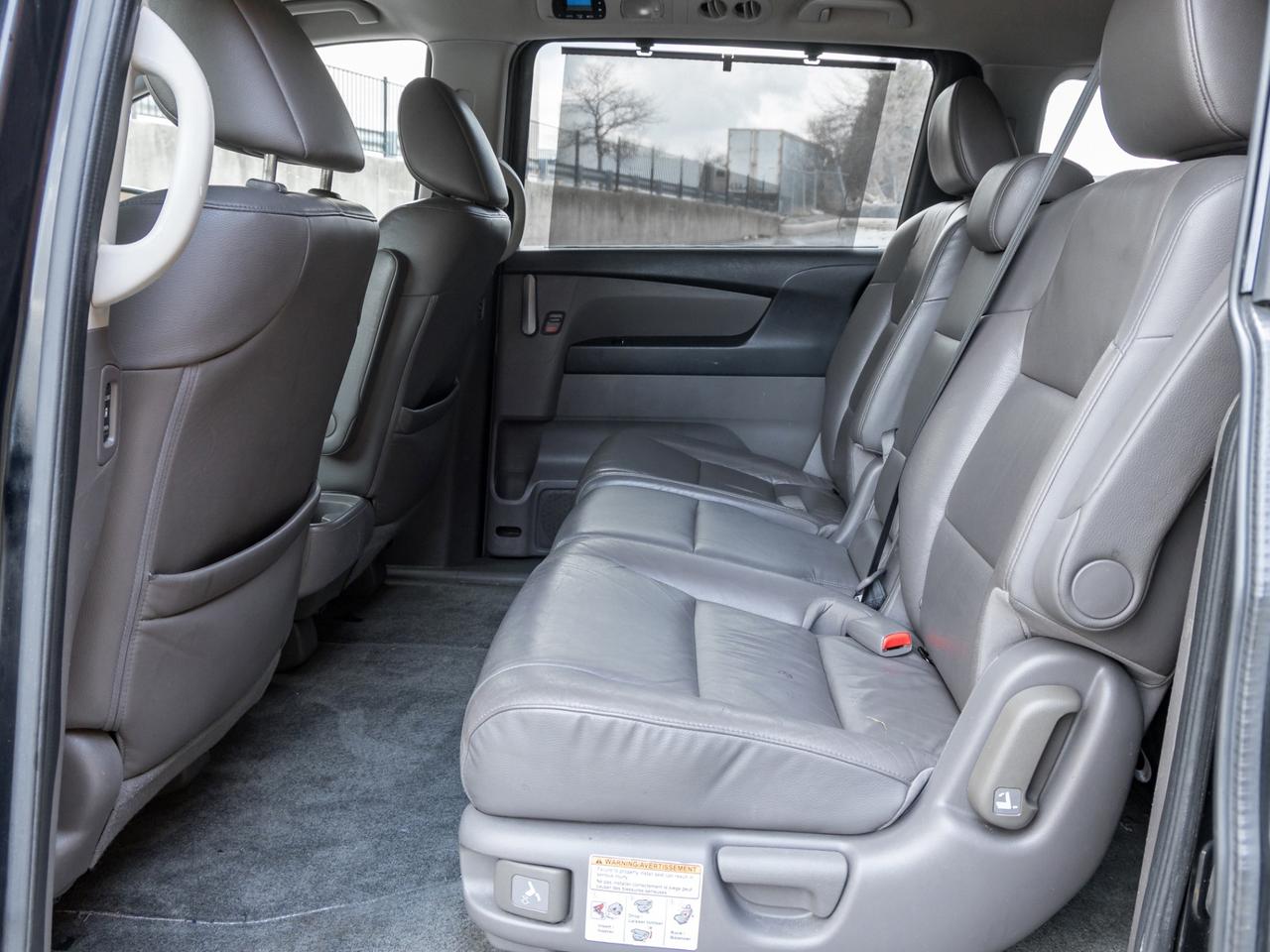 2013 Honda Odyssey Touring w/RES & Navi Photo