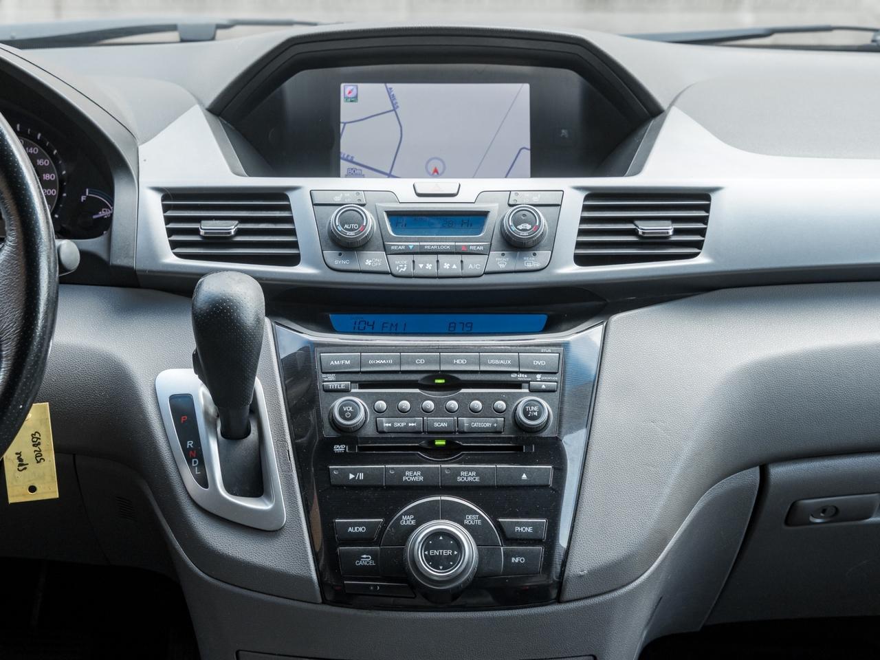 2013 Honda Odyssey Touring w/RES & Navi Photo