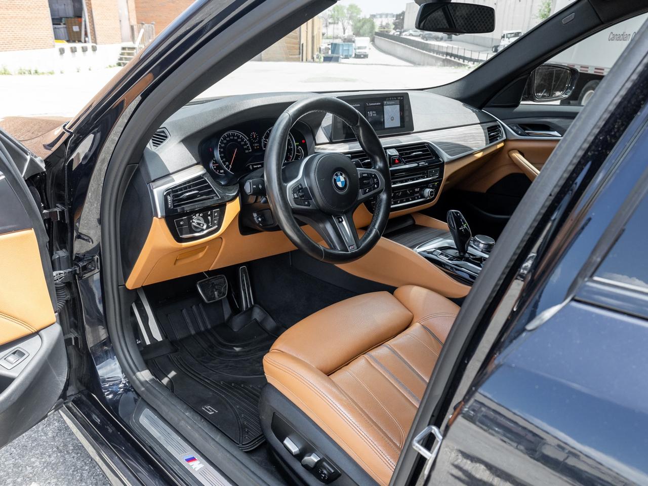 2017 BMW 5 Series 530i xDrive, Nav, Camera Photo