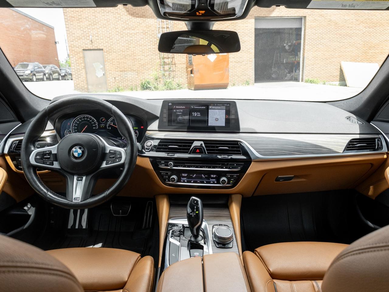 2017 BMW 5 Series 530i xDrive, Nav, Camera Photo