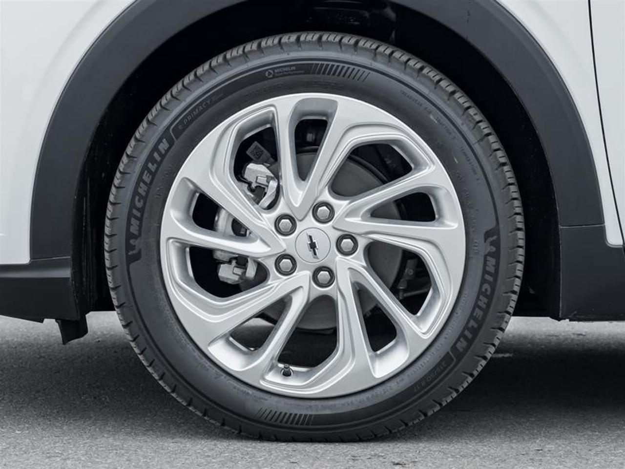 2027 Chevrolet Bolt LT 4dr Photo