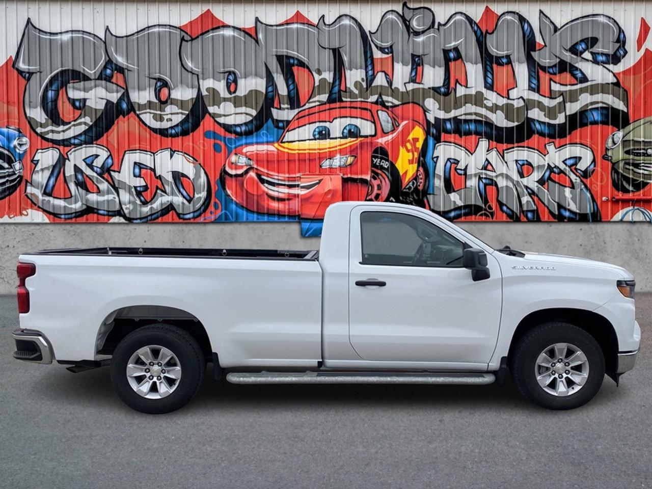 2023 Chevrolet Silverado 1500 REG CAB, LONG BOX, CLEAN CARFAX, BACK UP CAMERA! Photo0