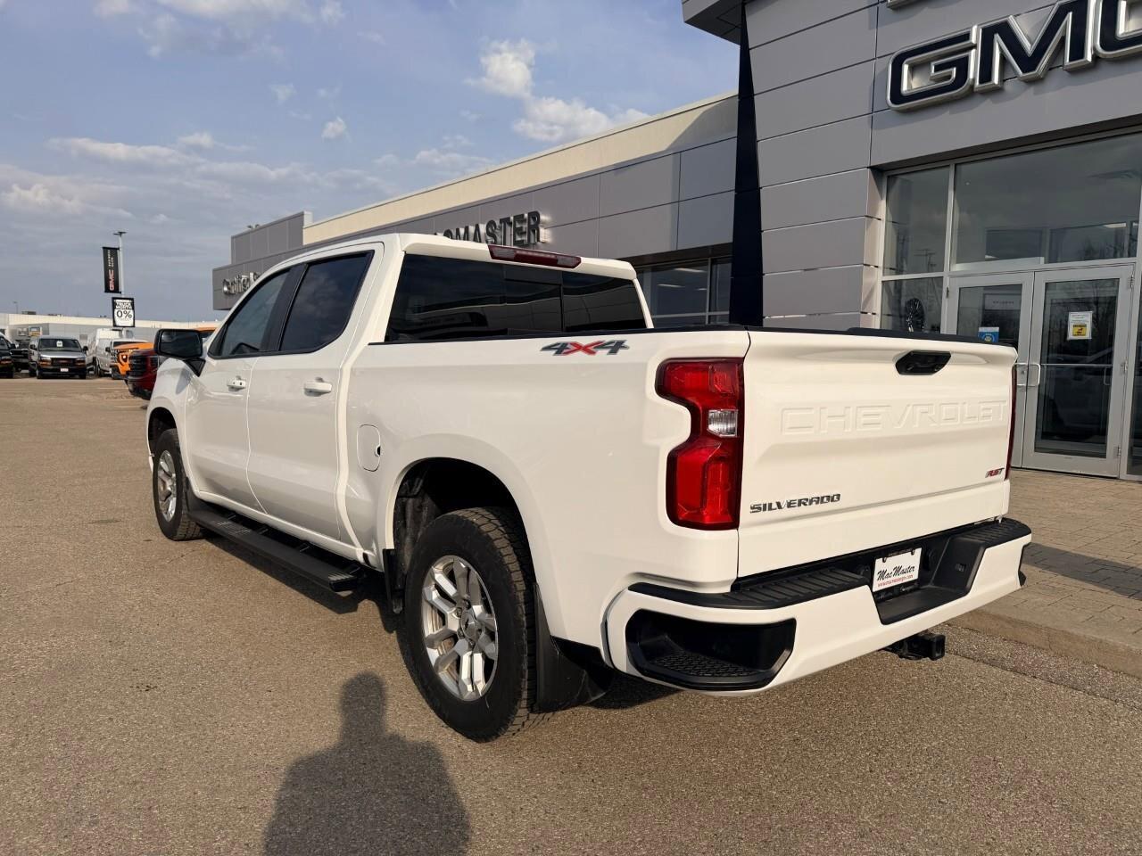 2022 Chevrolet Silverado 1500 4WD Crew Cab 147  RST Photo