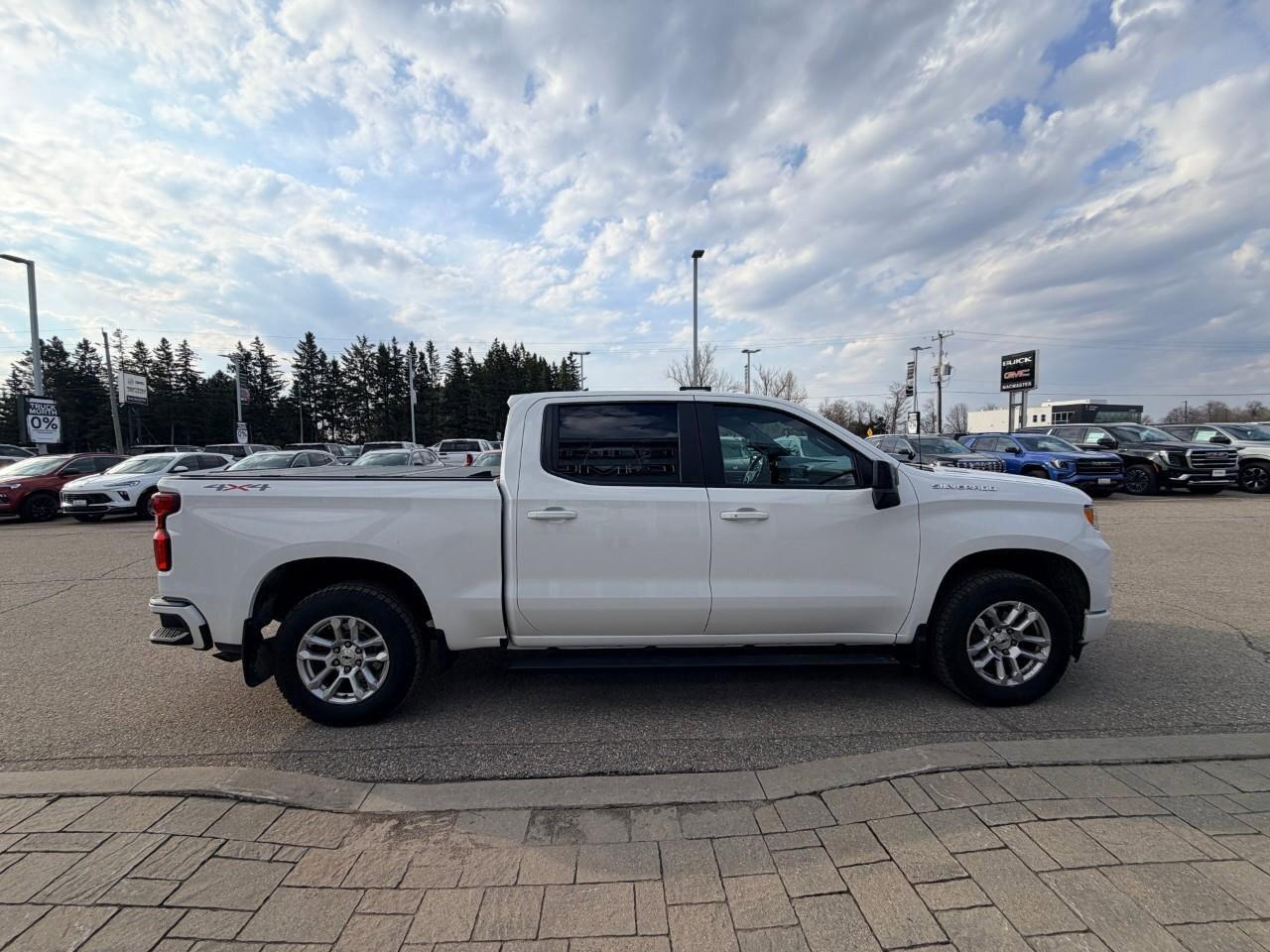 2022 Chevrolet Silverado 1500 4WD Crew Cab 147  RST Photo