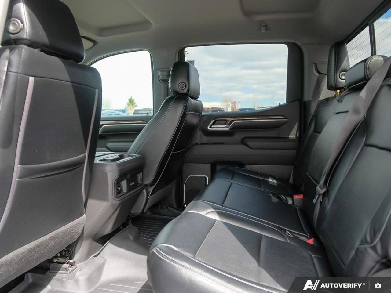 2022 Chevrolet Silverado 1500 RSTRST, 3.0L DURAMAX DIESEL, 4X4, ALLOYS, CLOTH, C Photo