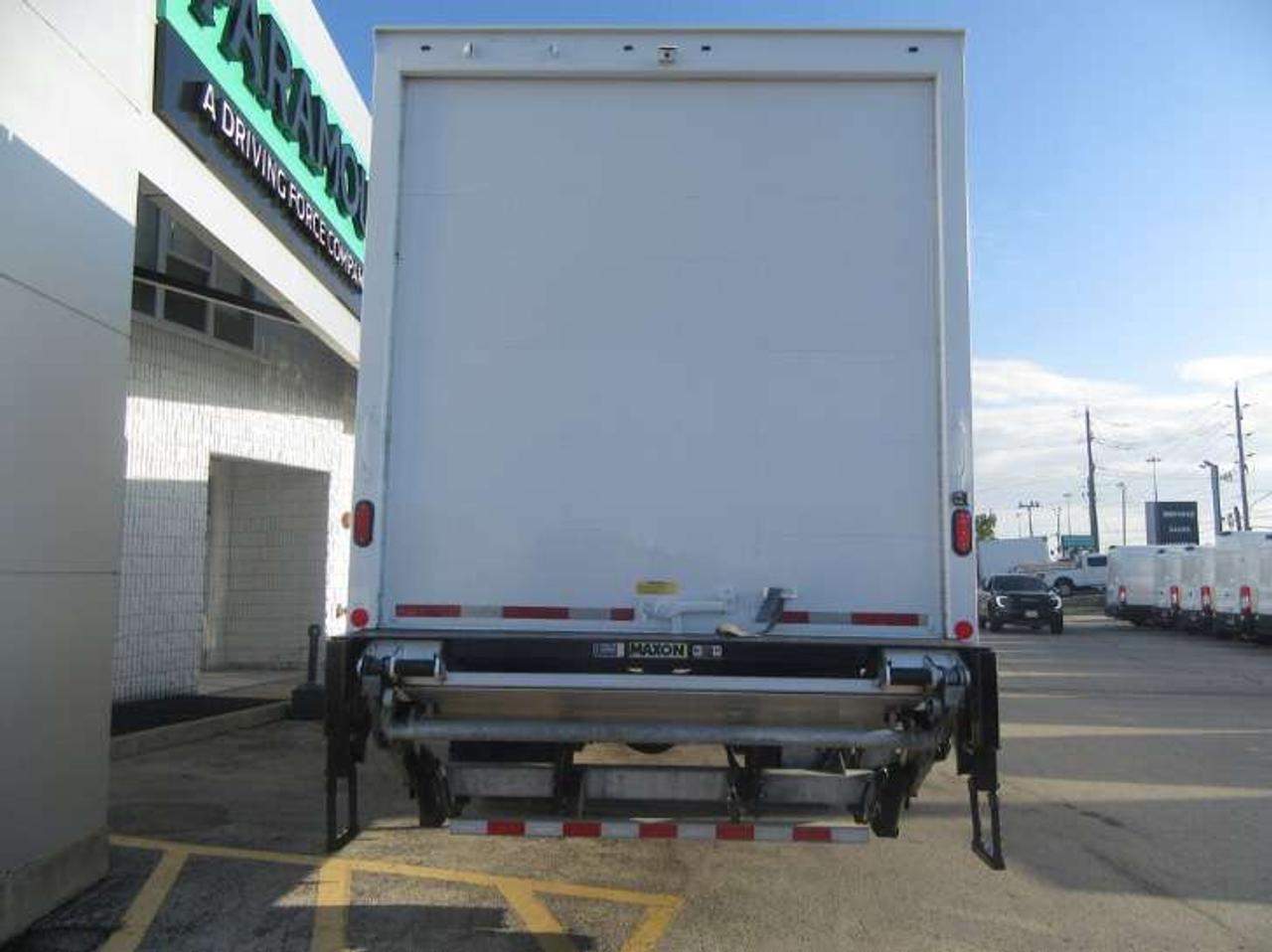 2022 Ford Super Duty F-750 Tractor DIESEL 26 FT ALUMINUM BOX & LARGE POWER LIFTGATE Photo