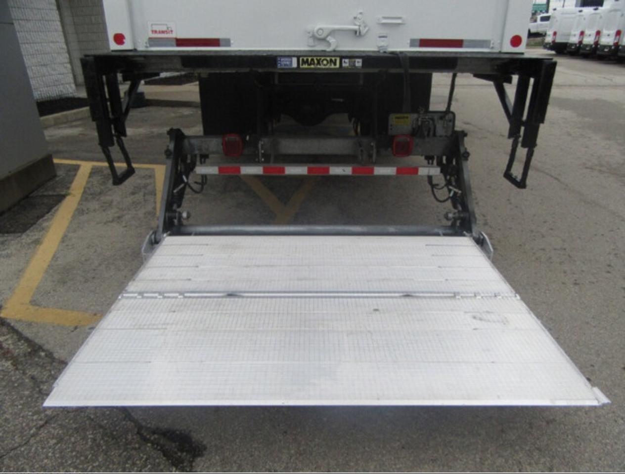 2023 Hino L7 CUMMINS 26FT BOX LARGE POWER LIFT/ROLLOUT RAMP Photo