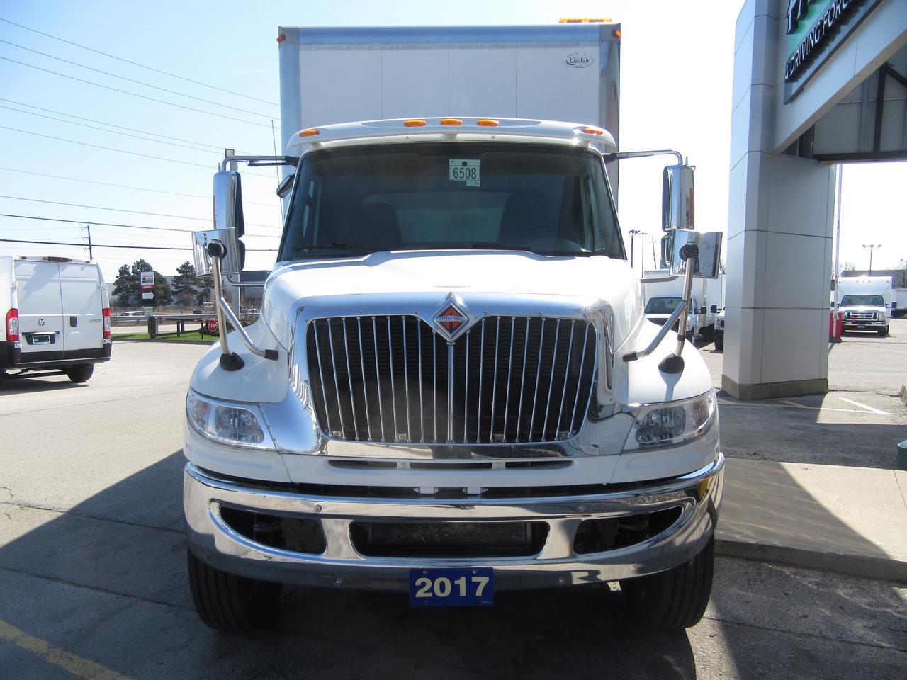 2017 International 4400 TANDEM AXLE 24FT INSULATED DRILL/MUD TRUCK PACKAGE Photo