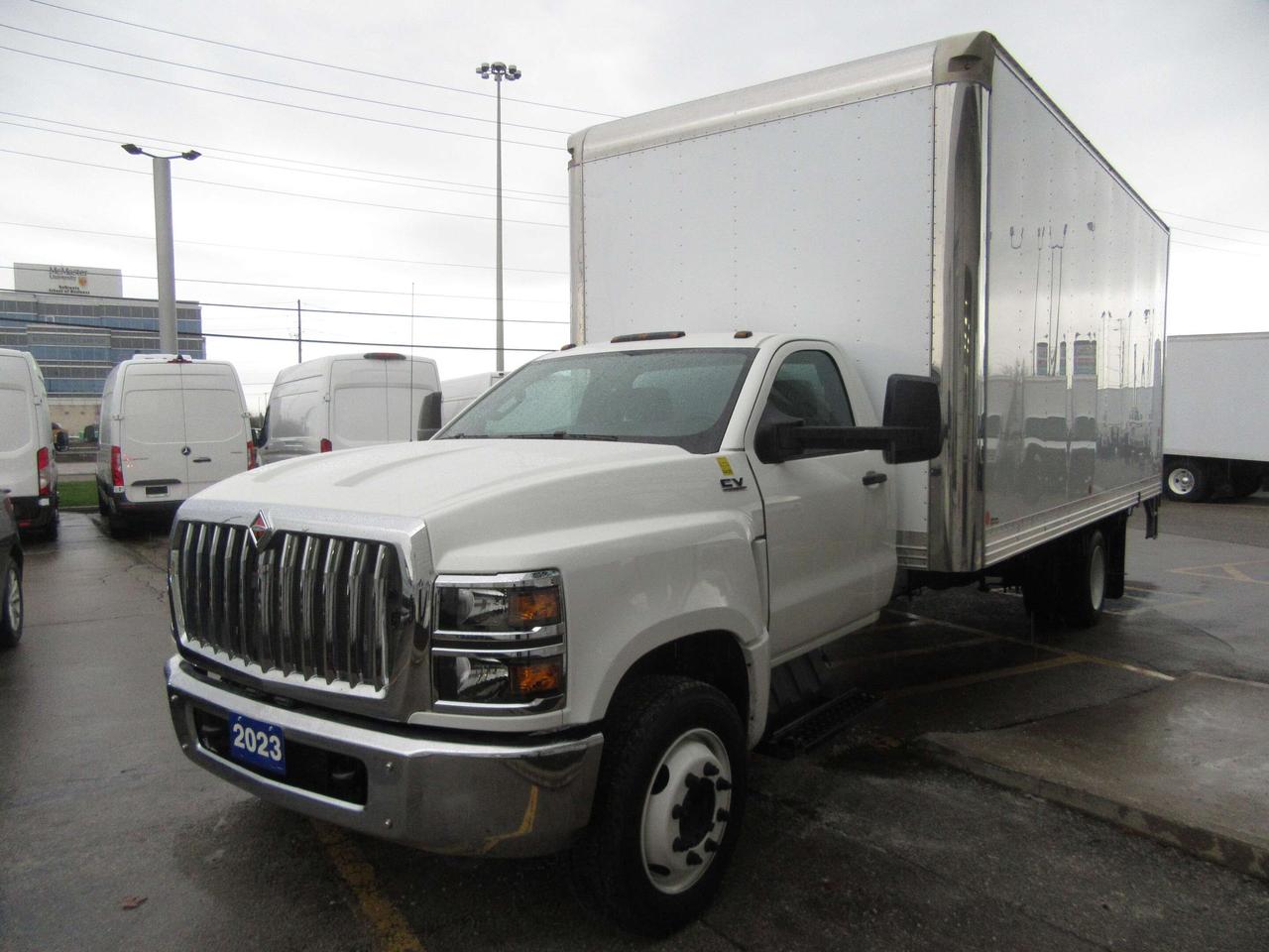 2023 International CV DURAMAX DIESEL 20FT ALUMINUM BOX POWER LIFTGATE Photo