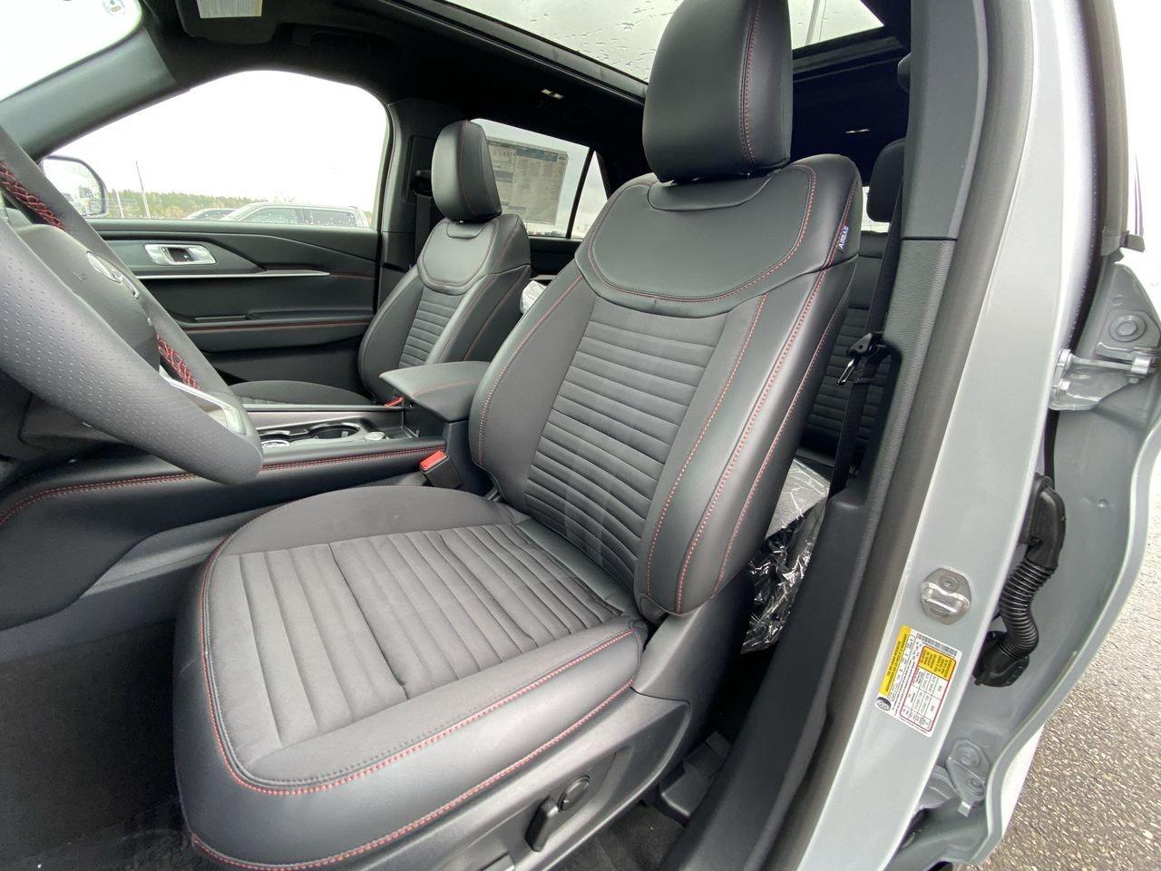 2026 Ford Explorer ST-Line Photo