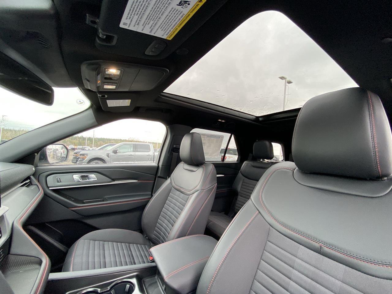 2026 Ford Explorer ST-Line Photo