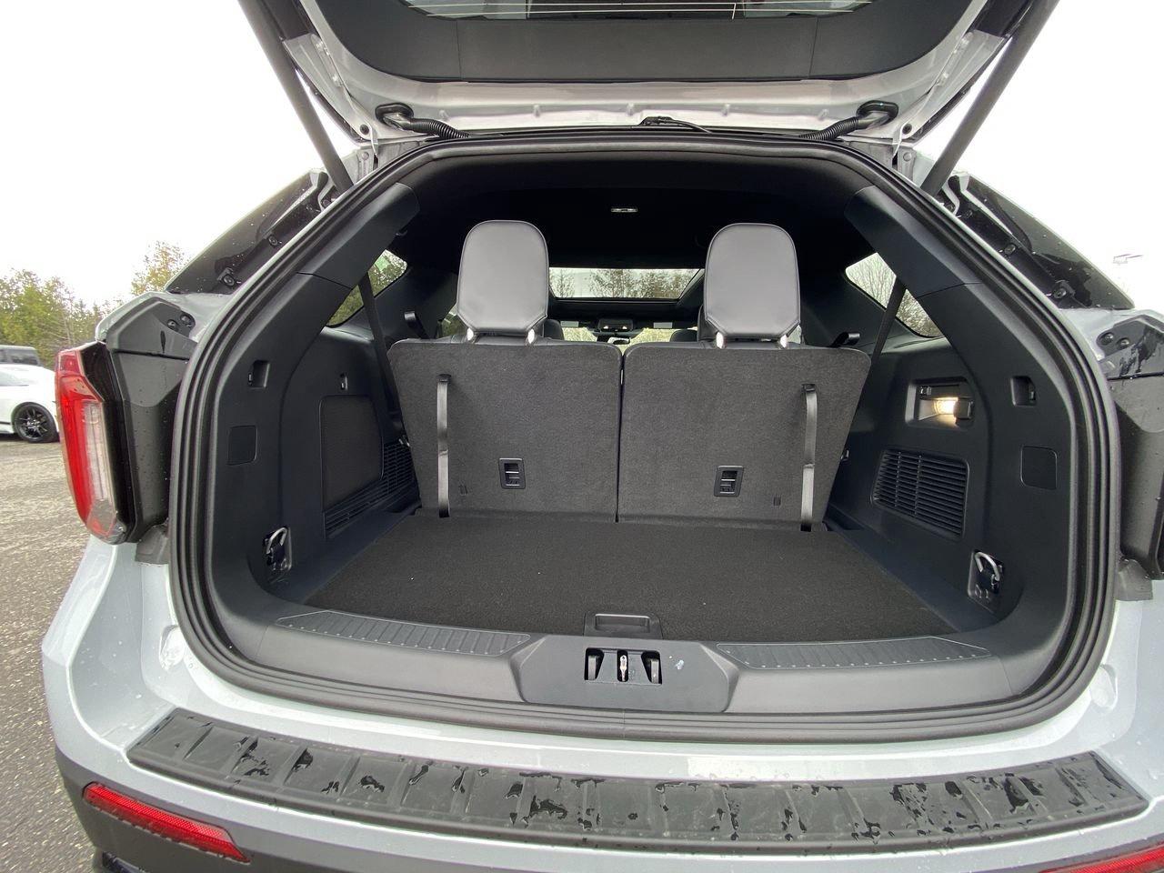 2026 Ford Explorer ST-Line Photo