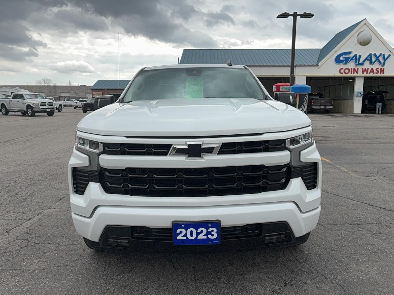 2023 Chevrolet Silverado 1500 RST CrewCab 4WD 5.3L8cylGas 5'10"Box Roof Leather Photo