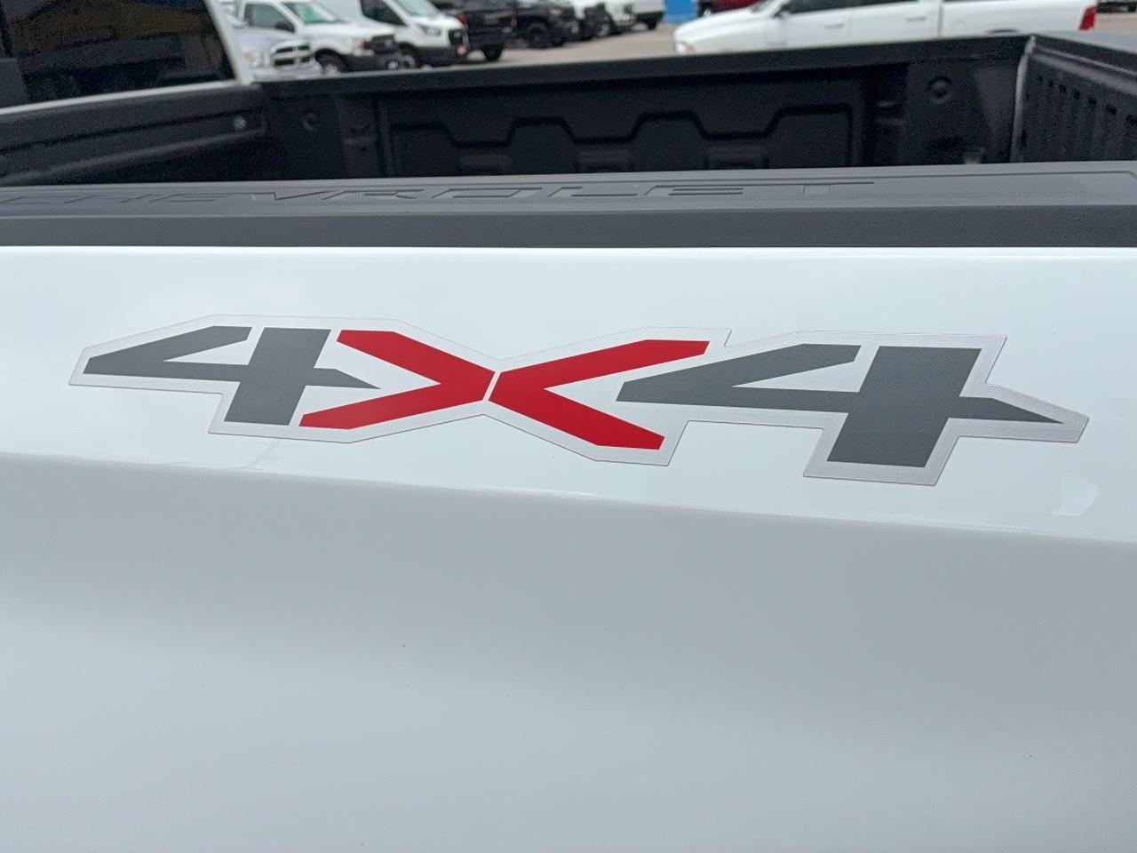 2023 Chevrolet Silverado 1500 RST CrewCab 4WD 5.3L8cylGas 5'10"Box Roof Leather Photo