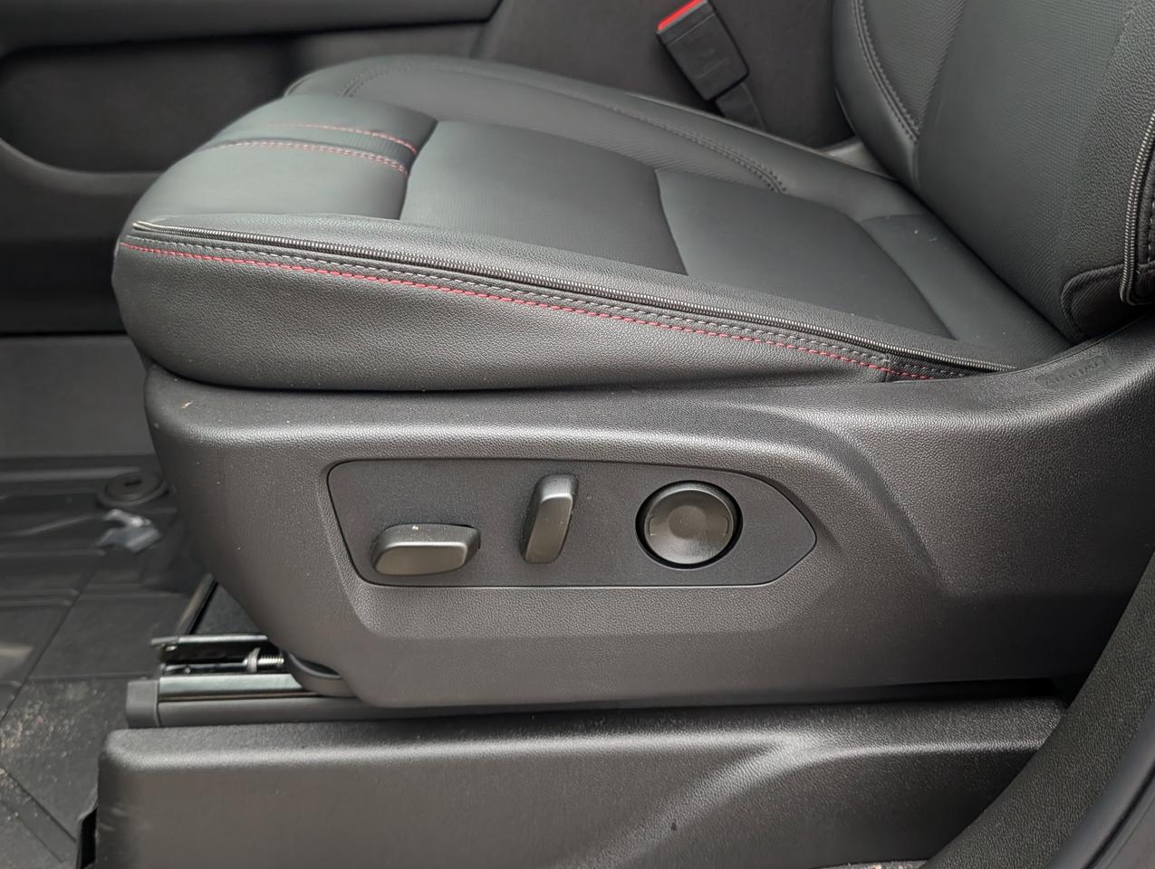2026 Chevrolet Tahoe RST Photo